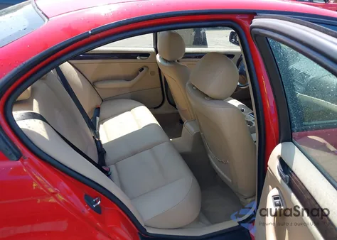 2003 BMW 325I from USA, damaged, VIN WBAET37483NJ32967